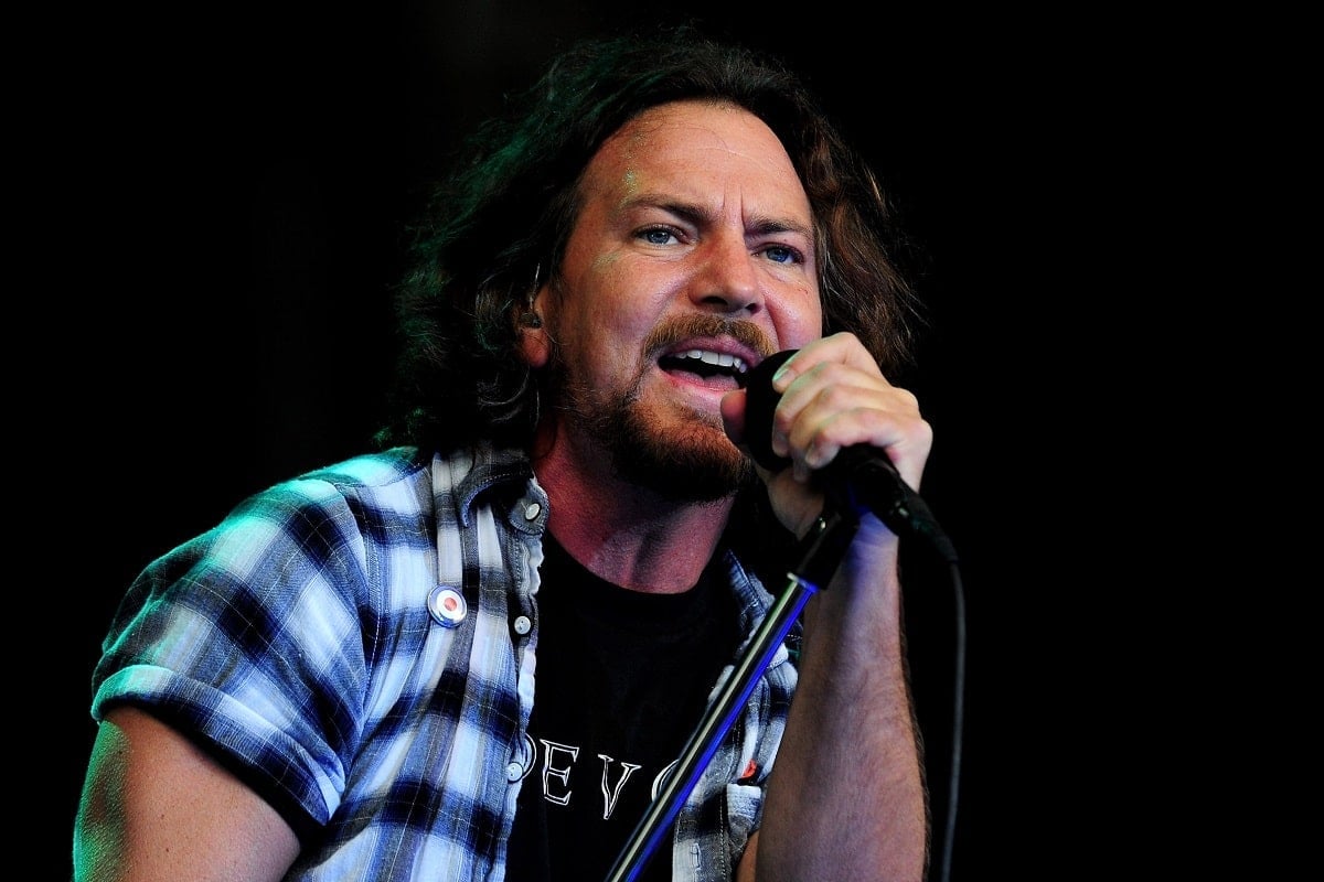 'Glorified G': a música de Vs. que Eddie Vedder disse odiar no palco