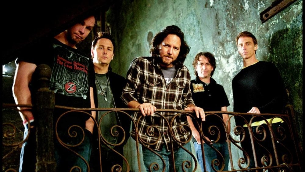 Pearl Jam lança inédita 'Get in Back' em compilado de defesa do direito ao voto