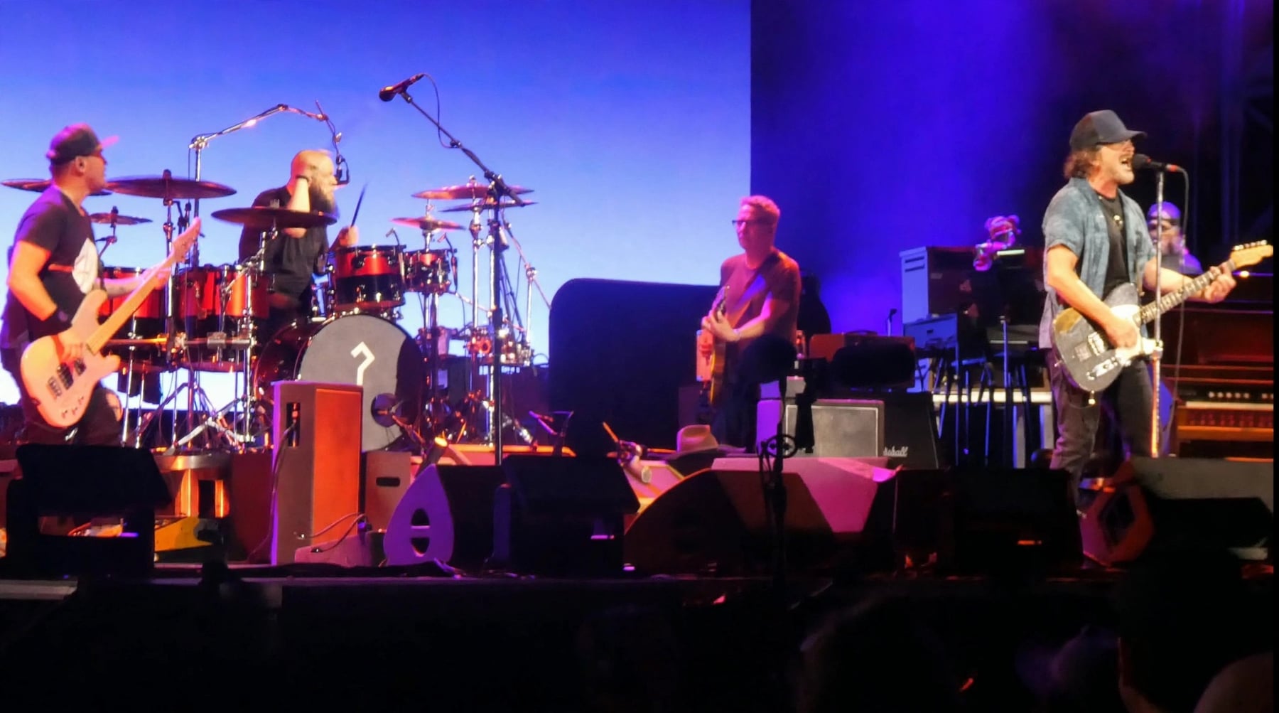 Abe Laboriel Jr. estreia no Pearl Jam: setlist completo e o mistério na caixa