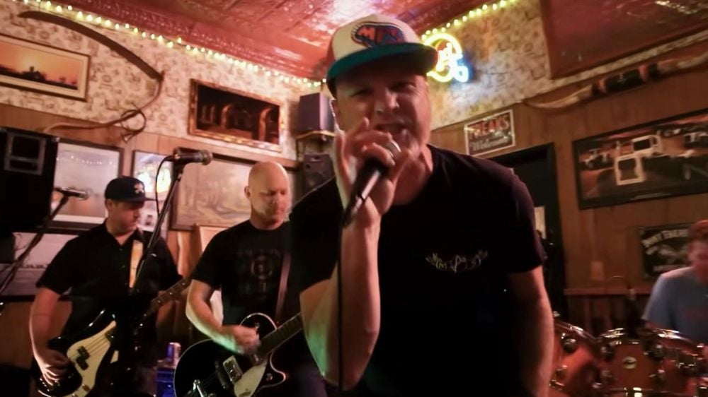 Jeff Ament lança trilha de Montana Grind em vinil pelo Ten Club