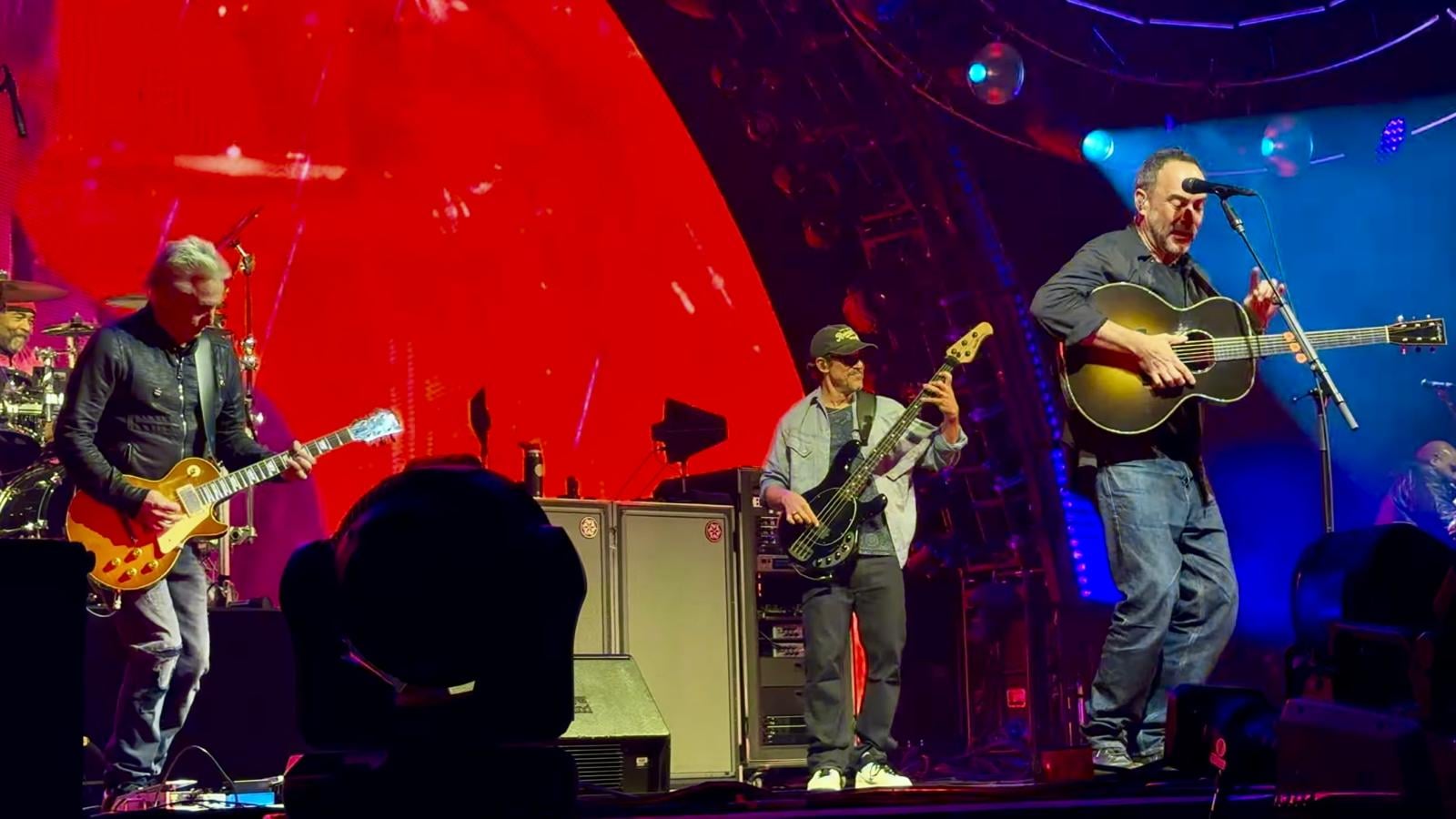 Mike McCready toca Fool in the Rain com a Dave Matthews Band no Gorge