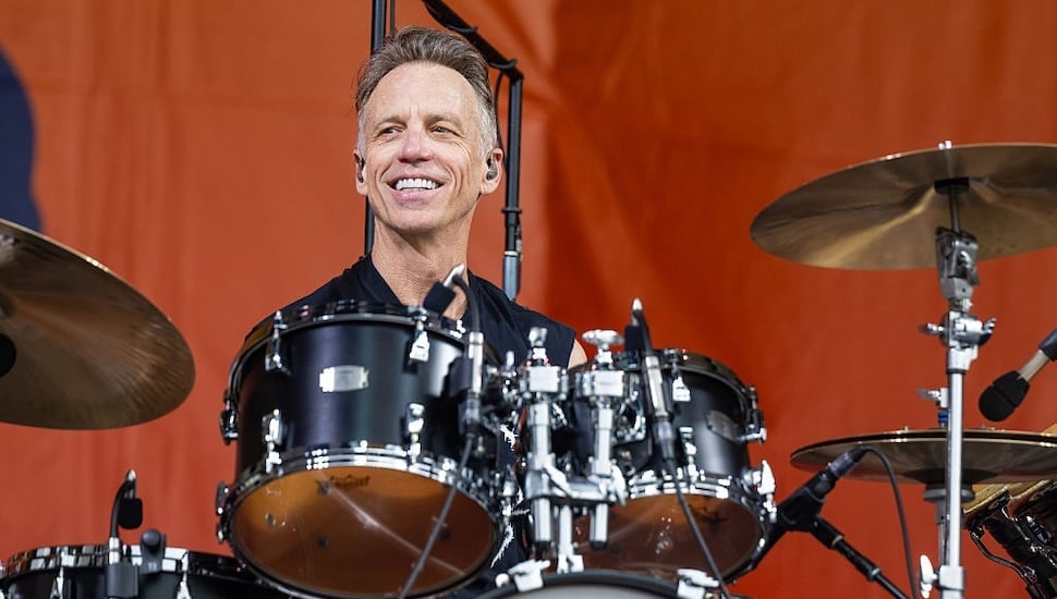 Tone Deaf (AU): Cameron confirma peso do touring constante na saída do PJ