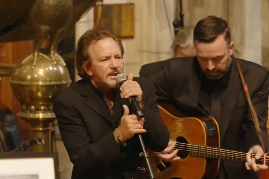 Eddie Vedder, Bono e amigos celebram Glen Hansard em Dublin