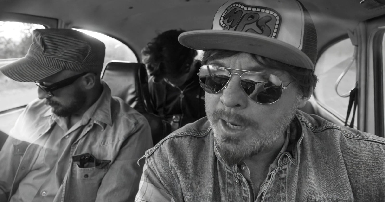 Jeff Ament lança primeiro clipe dos P.E.S.T., psicodélico e visceral